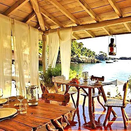 Villa Camilla 10 Pax By Villasretreats *