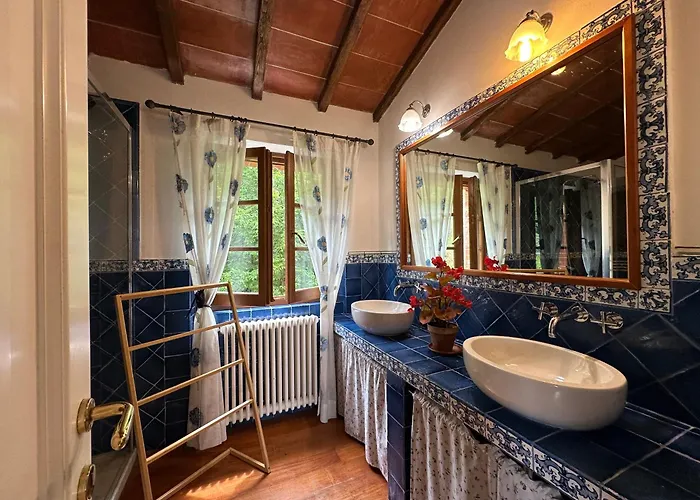 Villa Camilla 10 Pax By Villasretreats Sarzana