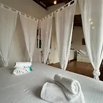 Villa Camilla 10 Pax By Villasretreats
