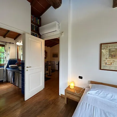 Villa Camilla 10 Pax By Villasretreats Sarzana