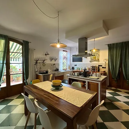 Villa Camilla 10 Pax By Villasretreats Sarzana